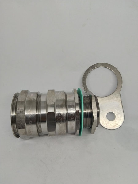 CROUSE-HINDS, ADE4N1503NPNK2 BRASS NICKLE-PLATED CABLE GLAND